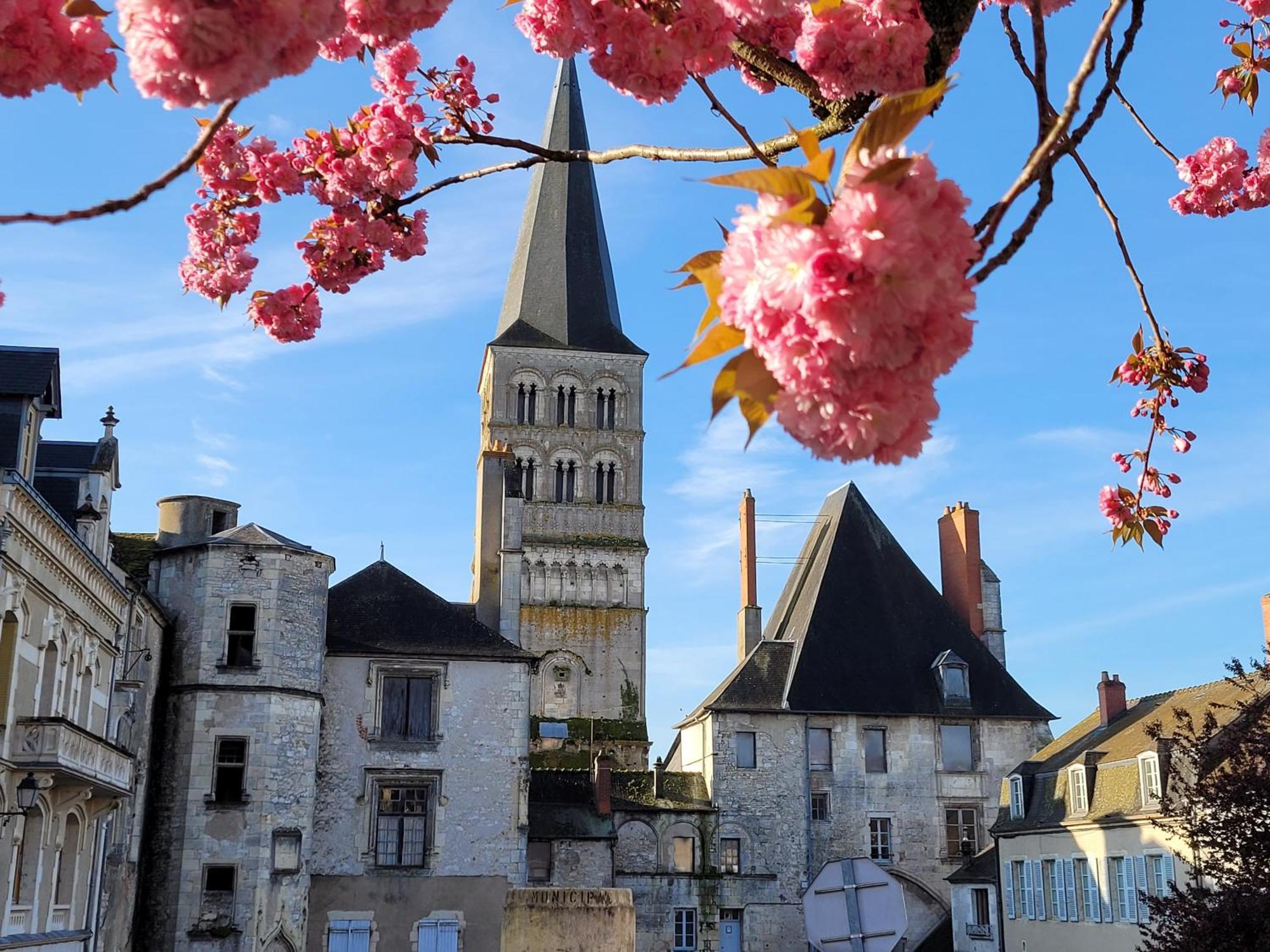 La Cour Du Chateau La Charité-sur-Loire Exterior foto